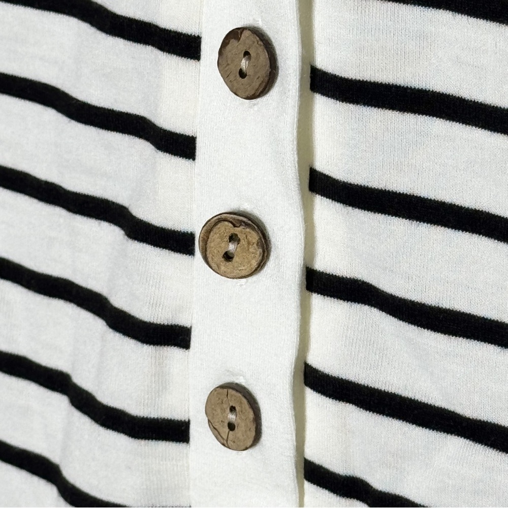 Striped Lace Trim Henley Top | Women’s Size S | NWT Boutique Style - Picture 5 of 7